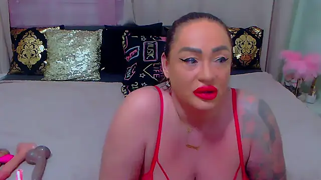 Snapshot of BustyVicky chatting on December 6, 2024, 10:19 pm BustyVicky online show from December 6, 2024, 10:19 pm