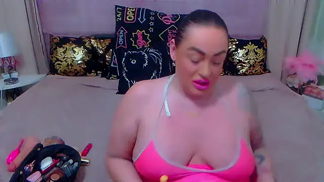 Snapshot of BustyVicky chatting on March 13, 2025, 10:21 pm BustyVicky online show from March 13, 2025, 10:21 pm