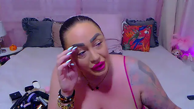 Snapshot of BustyVicky chatting on September 27, 2025, 9:53 pm BustyVicky online show from September 27, 2025, 9:53 pm