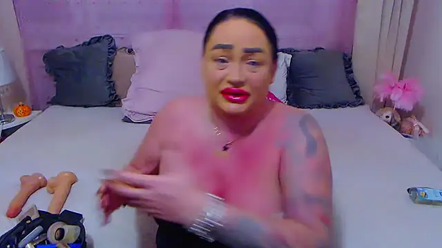 Snapshot of BustyVicky chatting on October 4, 2025, 9:57 pm BustyVicky online show from October 4, 2025, 9:57 pm