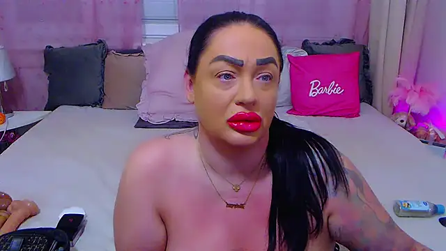 Snapshot of BustyVicky chatting on October 8, 2025, 9:23 pm BustyVicky online show from October 8, 2025, 9:23 pm