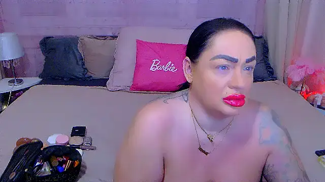 Snapshot of BustyVicky chatting on October 18, 2025, 9:15 pm BustyVicky online show from October 18, 2025, 9:15 pm