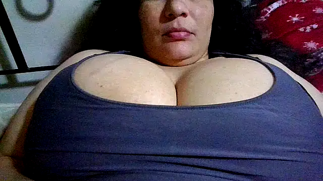 Snapshot of Kosem4 chatting on October 25, 2025, 8:47 pm Kosem4 online show from October 25, 2025, 8:47 pm