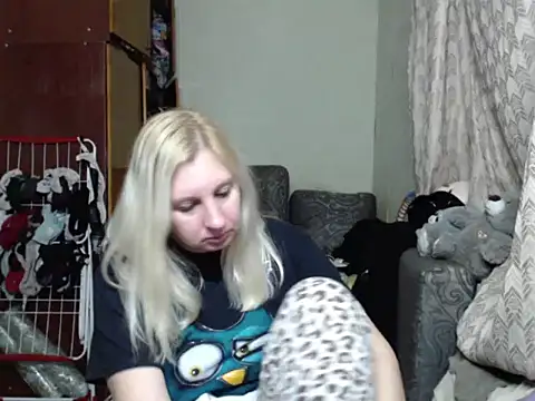 BustyBlond online show from March 11, 2025, 6:10 am