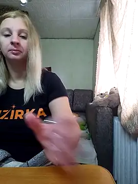 BustyBlond online show from October 17, 2025, 5:54 am