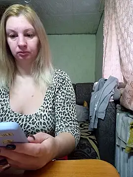 BustyBlond online show from February 18, 2026, 5:14 am