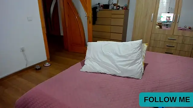 Snapshot of wildalissa chatting on May 12, 2026, 7:55 pm wildalissa online show from May 12, 2026, 7:55 pm