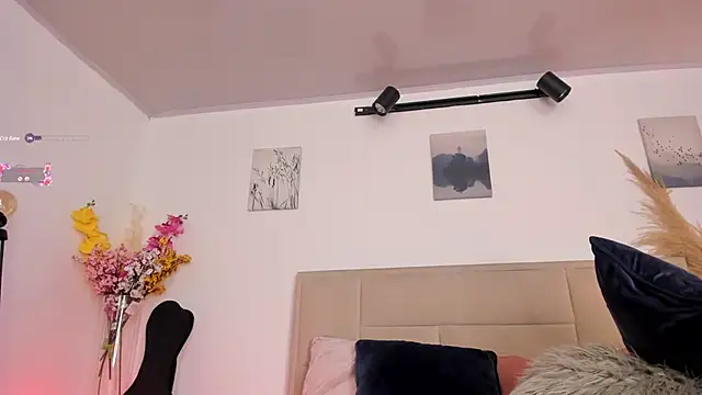 Alexandra ra online show from January 8, 2025, 3:40 am