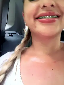 Snapshot of sammyqueenx21 chatting on March 20, 2025, 6:20 pm sammyqueenx21 online show from March 20, 2025, 6:20 pm