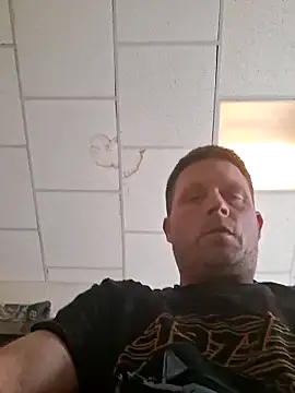 Snapshot of curiouscock38 chatting on December 22, 2025, 5:21 pm curiouscock38 online show from December 22, 2025, 5:21 pm