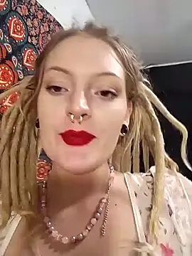 Snapshot of xomikaylaxo chatting on January 31, 2025, 8:22 am xomikaylaxo online show from January 31, 2025, 8:22 am