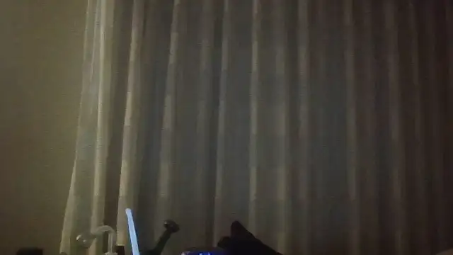 Snapshot of MigeLazzo chatting on October 8, 2025, 2:14 pm MigeLazzo online show from October 8, 2025, 2:14 pm