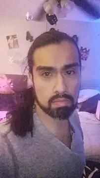 Snapshot of MigeLazzo chatting on November 8, 2025, 9:02 pm MigeLazzo online show from November 8, 2025, 9:02 pm