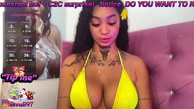 Snapshot of GinnaBolton chatting on January 3, 2025, 12:52 pm GinnaBolton online show from January 3, 2025, 12:52 pm