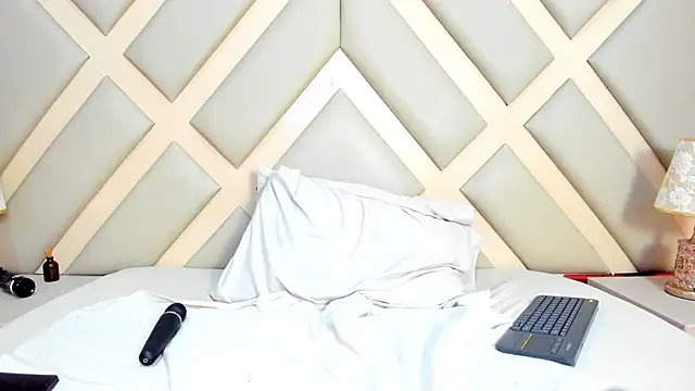 Snapshot of SSCARLETH_ chatting on December 6, 2024, 2:28 pm SSCARLETH  online show from December 6, 2024, 2:28 pm