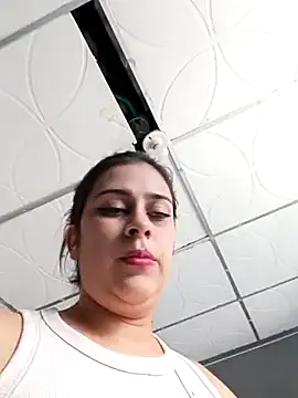 Latina sexy1 online show from March 18, 2025, 5:53 pm