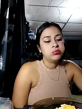 Latina sexy1 online show from February 16, 2026, 12:23 pm