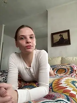 LeyaJohnson online show from February 24, 2026, 12:47 pm