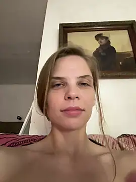Snapshot of LeyaJohnson chatting on July 7, 2026, 9:41 pm LeyaJohnson online show from July 7, 2026, 9:41 pm