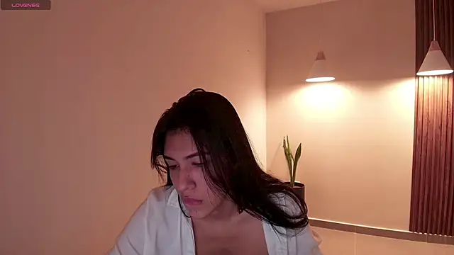 Sassy--Girl online show from February 28, 2026, 11:11 am