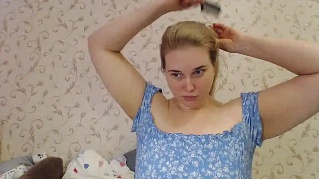 Snapshot of mmmPinUpGirl chatting on September 14, 2025, 10:36 am mmmPinUpGirl online show from September 14, 2025, 10:36 am