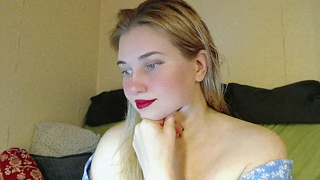 Snapshot of mmmPinUpGirl chatting on October 19, 2025, 2:50 pm mmmPinUpGirl online show from October 19, 2025, 2:50 pm