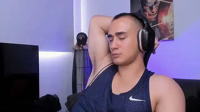 AlexRivera6 online show from December 17, 2024, 7:59 pm