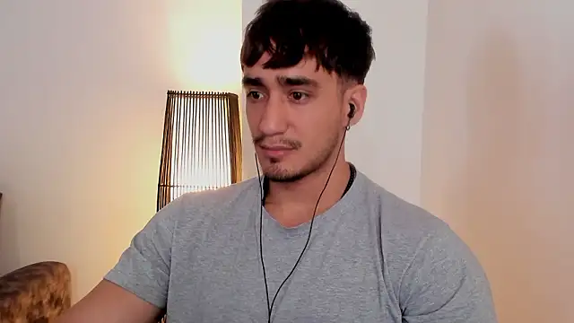 Snapshot of AlexRivera6 chatting on February 13, 2026, 4:14 pm AlexRivera6 online show from February 13, 2026, 4:14 pm