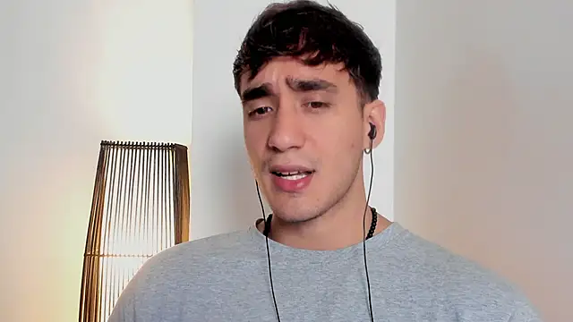 Snapshot of AlexRivera6 chatting on February 19, 2026, 4:14 pm AlexRivera6 online show from February 19, 2026, 4:14 pm