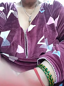 Snapshot of Kavya_XX chatting on January 3, 2025, 5:20 pm Kavya XX online show from January 3, 2025, 5:20 pm