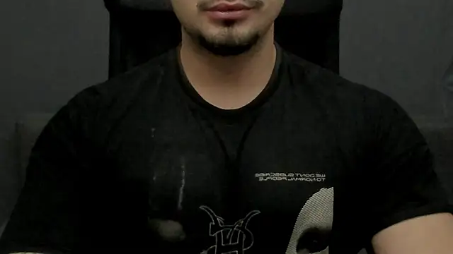 TonyWilcox online show from December 15, 2025, 6:06 am