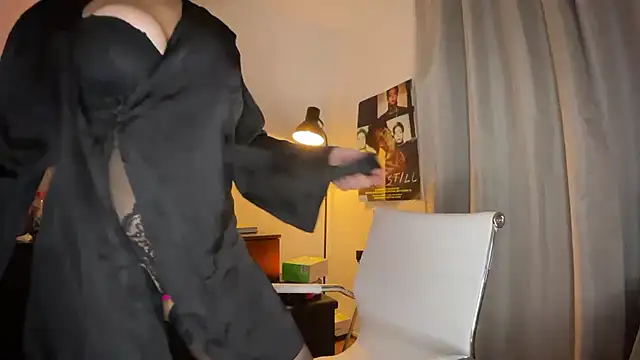 xSelena online show from January 22, 2025, 4:23 am