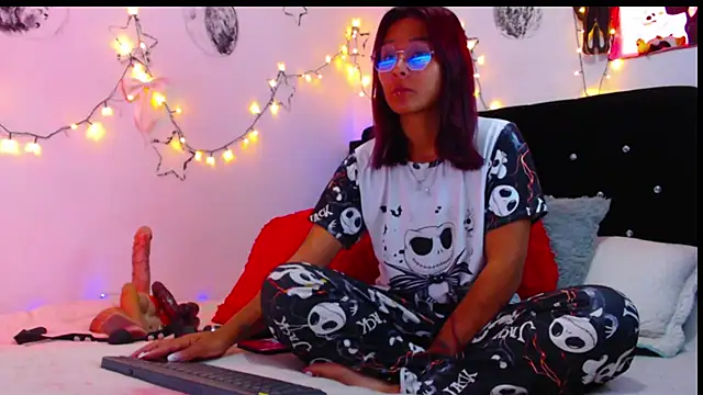 Snapshot of Sofynix chatting on January 9, 2025, 2:18 pm Sofynix online show from January 9, 2025, 2:18 pm