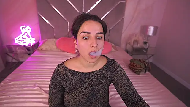 Daphne Moss online show from February 22, 2025, 1:35 pm