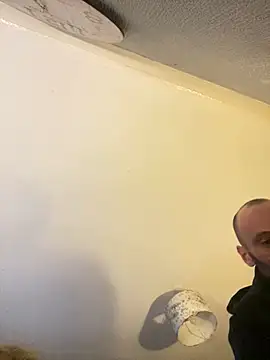 jayjencam online show from April 18, 2026, 12:03 am