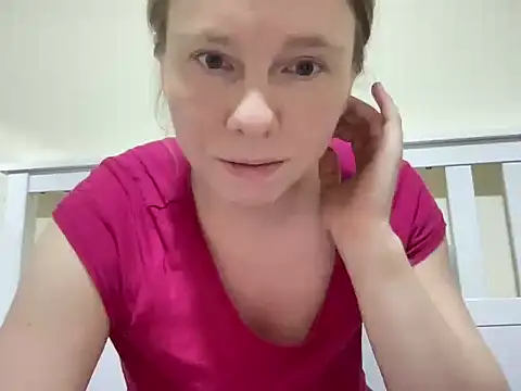 SweetLucy96 online show from December 2, 2025, 8:37 pm