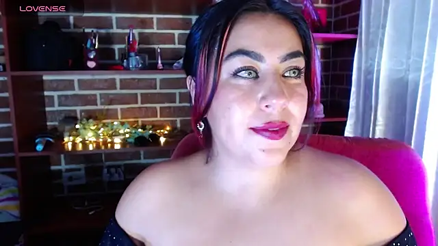 gatuwildhott online show from June 29, 2026, 5:13 pm