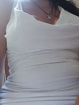 Snapshot of eva750 chatting on July 19, 2026, 4:00 pm eva750 online show from July 19, 2026, 4:00 pm