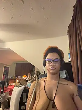 nickytheehawtie online show from March 1, 2026, 8:38 am