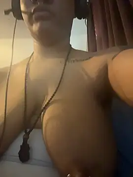 nickytheehawtie online show from March 25, 2026, 2:23 pm