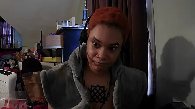 Snapshot of nickytheehawtie chatting on April 28, 2026, 6:24 pm nickytheehawtie online show from April 28, 2026, 6:24 pm