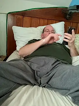 mrwizard4570 online show from February 11, 2026, 3:17 pm