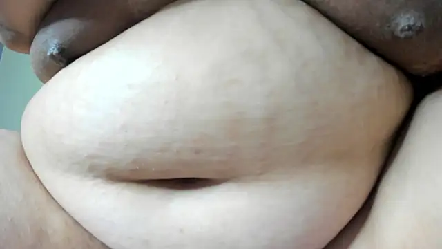 Snapshot of Alondra_zaaens chatting on January 3, 2025, 11:44 pm Alondra zaaens online show from January 3, 2025, 11:44 pm