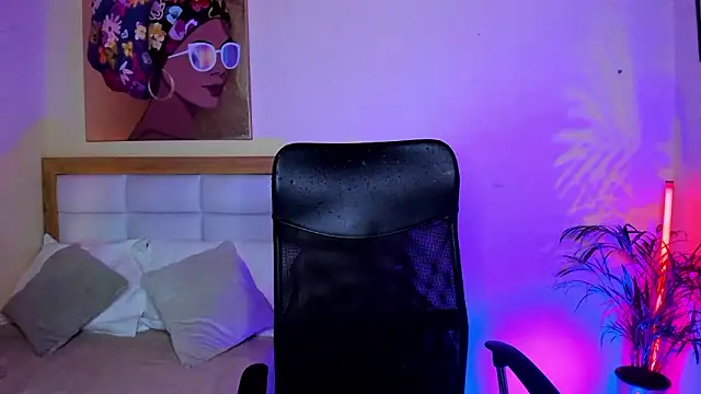 AitanaBrown  online show from March 17, 2026, 9:29 pm