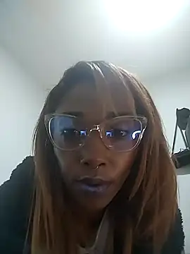 Snapshot of nikol_baby_ chatting on February 25, 2025, 10:29 pm nikol baby online show from February 25, 2025, 10:29 pm