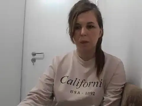 Snapshot of loveis007 chatting on February 26, 2025, 11:26 pm loveis007 online show from February 26, 2025, 11:26 pm