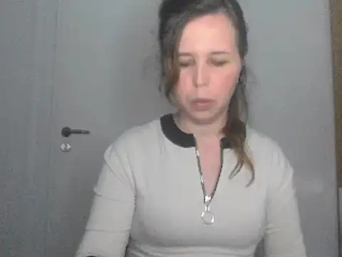 Snapshot of loveis007 chatting on March 10, 2025, 9:29 pm loveis007 online show from March 10, 2025, 9:29 pm