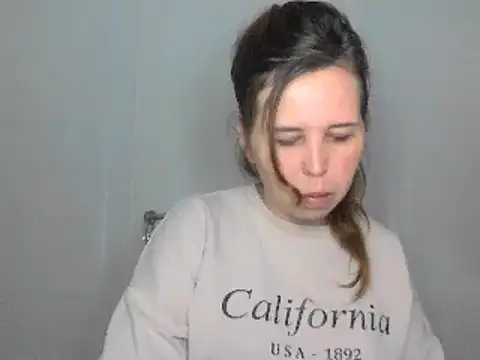 Snapshot of loveis007 chatting on March 17, 2025, 9:45 pm loveis007 online show from March 17, 2025, 9:45 pm