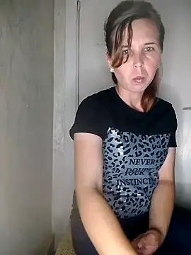 Snapshot of loveis007 chatting on September 8, 2025, 7:24 pm loveis007 online show from September 8, 2025, 7:24 pm