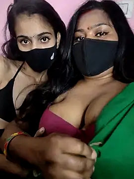 cutee  crazy online show from December 2, 2025, 1:28 pm